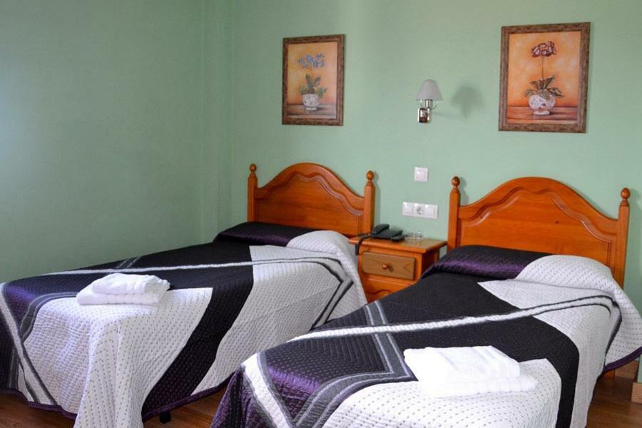 Hotel San Miguel De La Barreda à Siero Extérieur photo