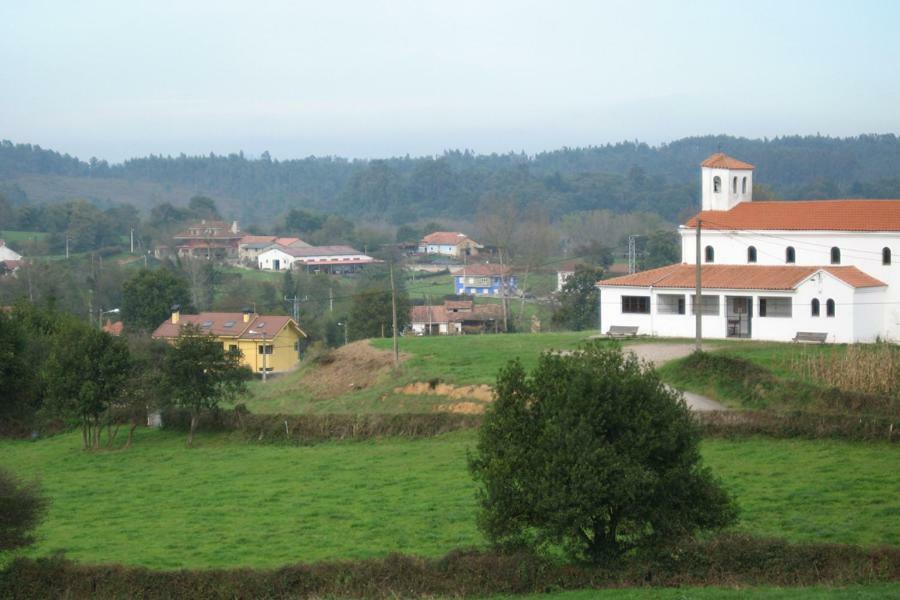 Hotel San Miguel De La Barreda à Siero Extérieur photo